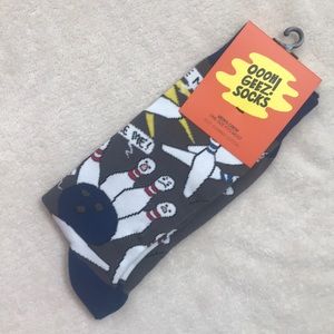 Men’s crew socks with bowling designs.